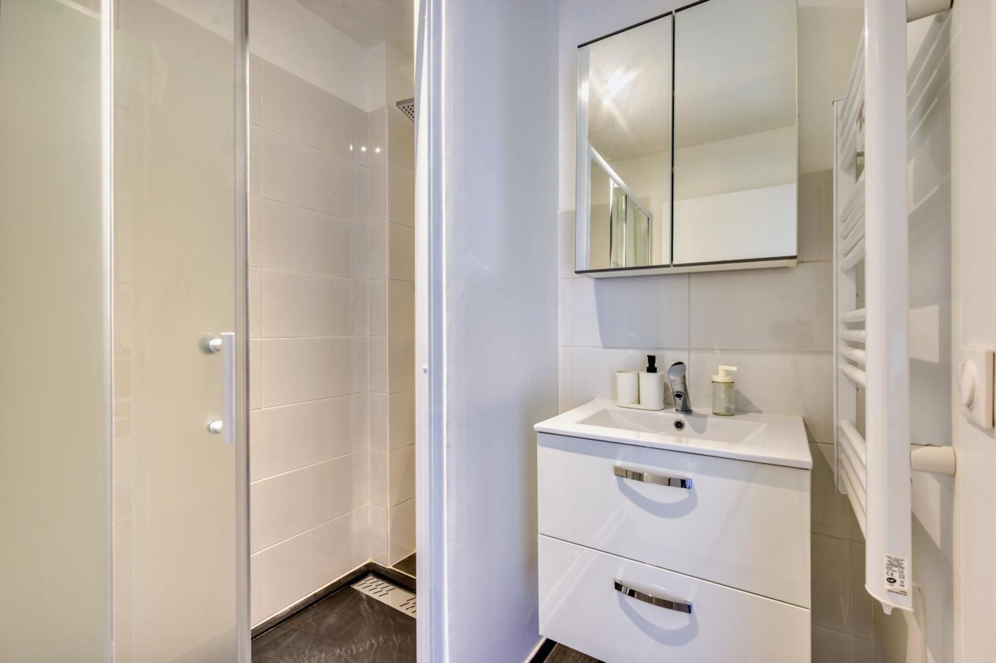 Paris Orly Apartment วีลุชวีฟ ภายนอก รูปภาพ